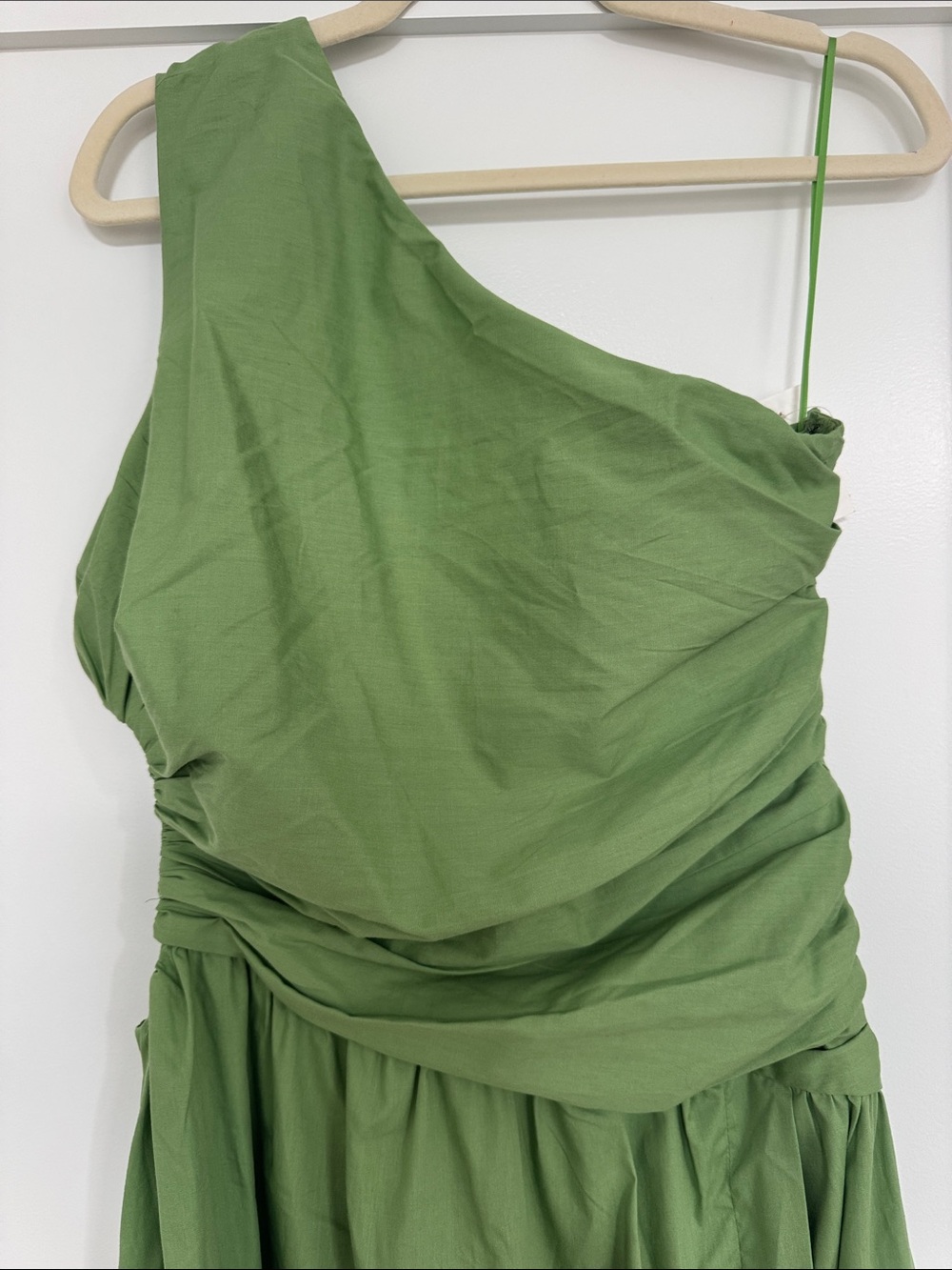 Abercrombie One-shoulder Cut Out Maxi Dress in Green - Picture 6 of 10